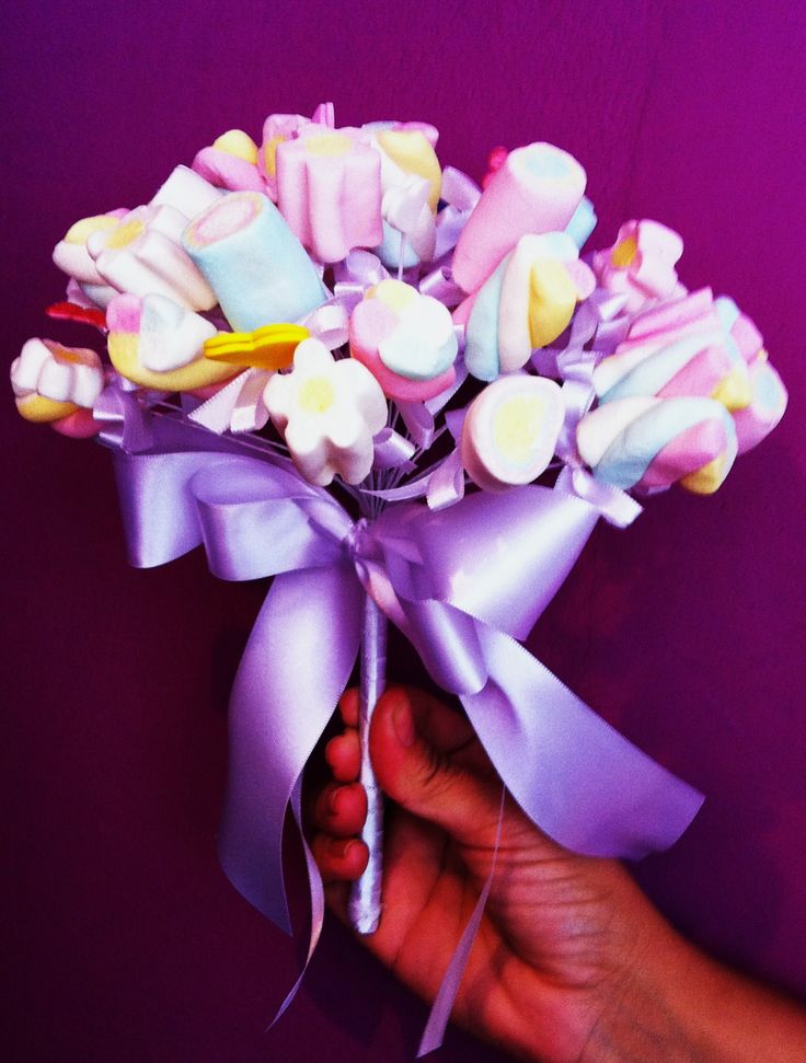 Gadget addio al nubilato bouquet sposa con fiori bianchi manico